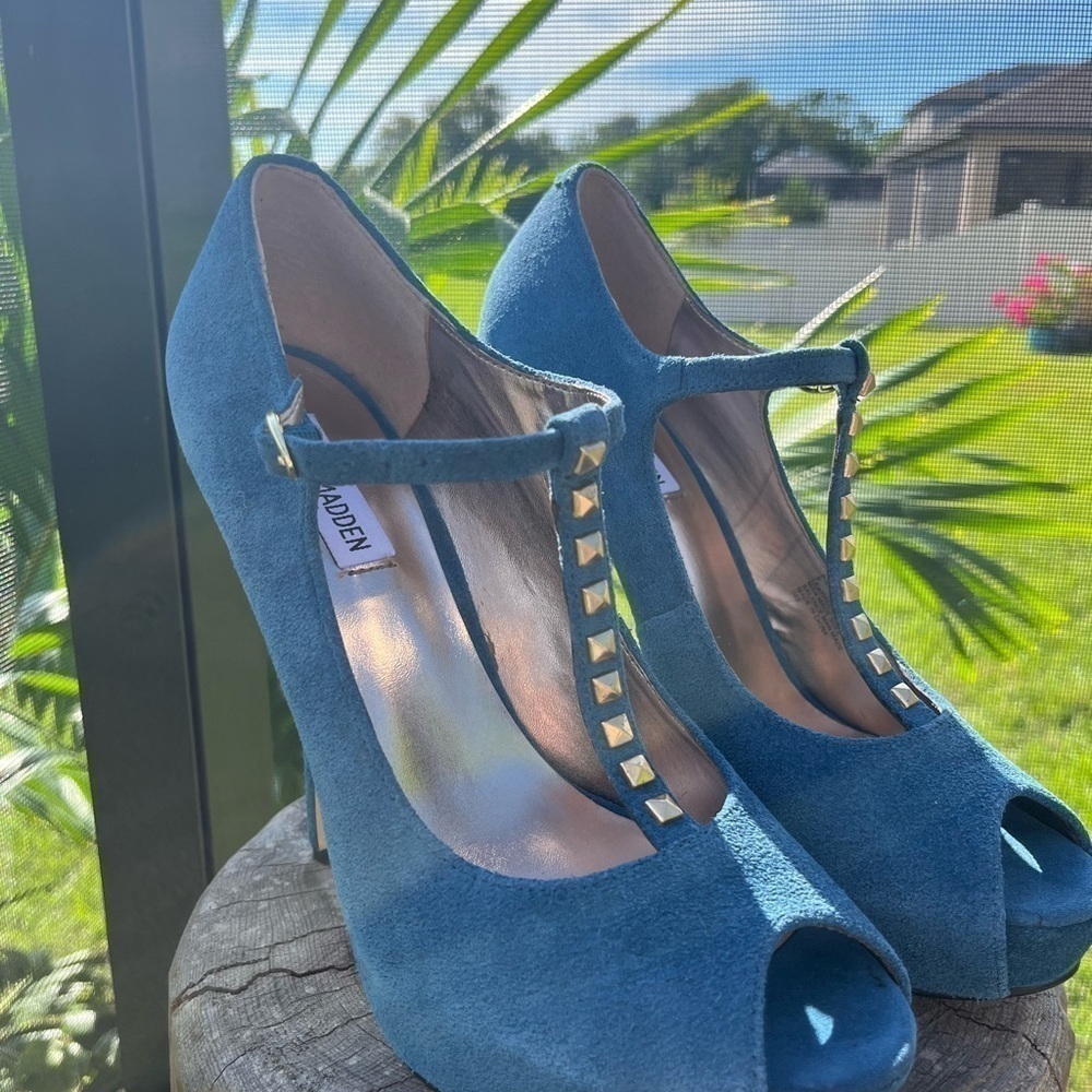 Steve Madden Blue Open Toe Heels - Picture 4 of 13